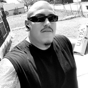 Meet your Posher, Edwardo